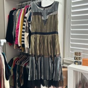BCBG Midi dress - worn once - size large